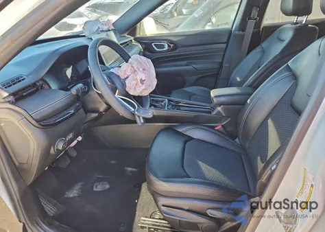 2024 Jeep Compass Latitude z USA, uszkodzony, nr VIN 3C4NJDBNXRT576553